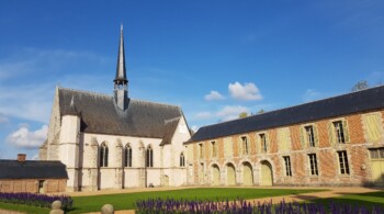 Cerkev sv. Martina, ponovno zgrajena 1521 izključno za poroko hčere lastnika z lokalnim fevdalcem.