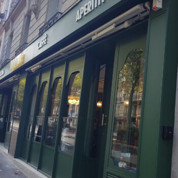 Kavarna Girotti vhod.