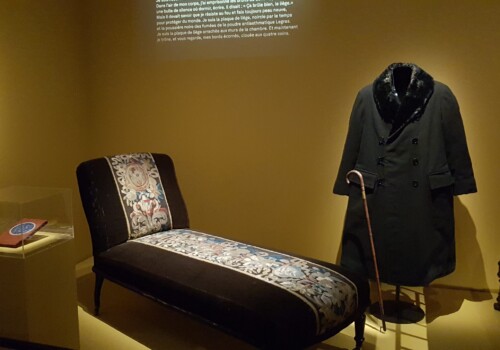 Proustova spalnica v muzeju Carnavalet.