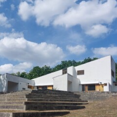 Hiša Louis Carré v vasici Bazoches-sur-Guyonne. Arhitekt Alvar Aalto.