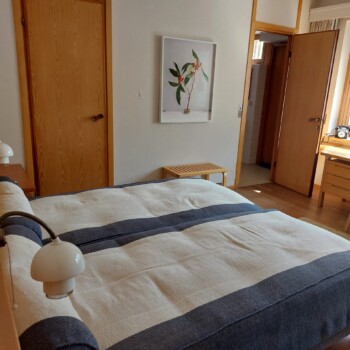 Soba za goste, kjer je Aalto bival, ko je obiskoval galerista. Ima tudi lastno kopalnico.