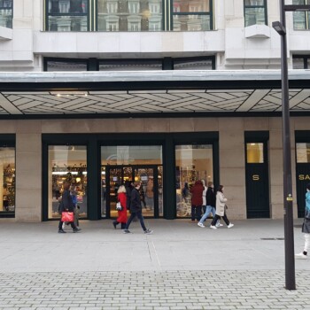 Samaritaine - glavni vhod je pri delu Deco.