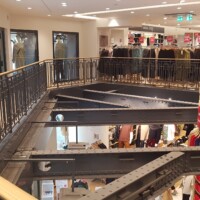 Notranja železna struktura Samaritaine 3, ki je na zunaj čisto art deco.