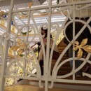 Detajl železne art nouveau strukture stopnic.