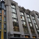 Sprehod okoli prenovljene fasade art nouveau Samaritaine 2. Povezava z art deco delom.
