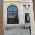 Palača Galliera - pariški muzej mode - vhod v atriju.