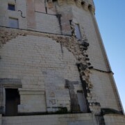 Notranje dvorišče gradu. Očitno so enkrat odstranili en zid.