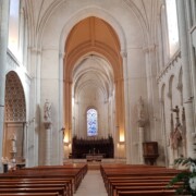 Župnijska cerkev svetega Petra v Saumurju.