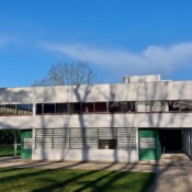 Vila Savoye - pogled ob prihodu.