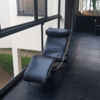 Hiša la Roche - odprta povezava med javnim in zasebnim delom - ležalnik LC4